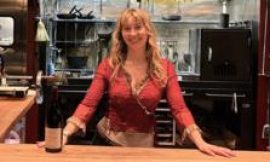 Why some US restaurants are banning tips