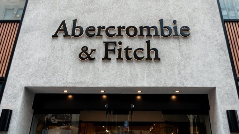 Read more about the article Abercrombie & Fitch raises full-year sales forecast