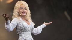 how-dolly-parton’s-business-acumen-helped-her-succeed-far-beyond-the-charts