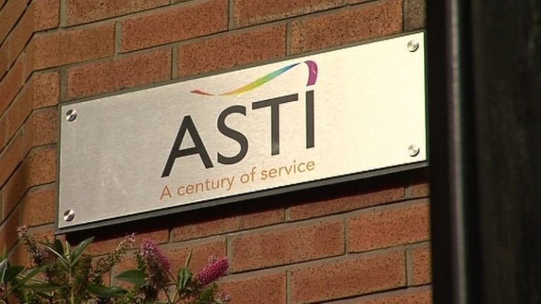 Read more about the article ASTI to ballot teachers on industrial action over pay