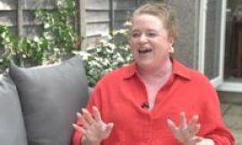The woman on a mission to convince people to work less