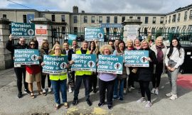 Fórsa to ballot school secretaries and caretakers