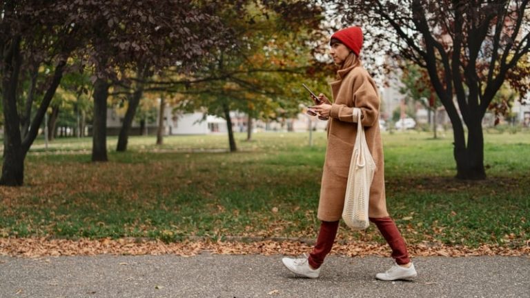 Read more about the article Do high price tags really mean a better quality t-shirt or coat?