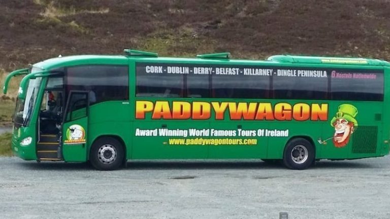 Read more about the article Paddywagon fined for unauthorised Cliffs of Moher service