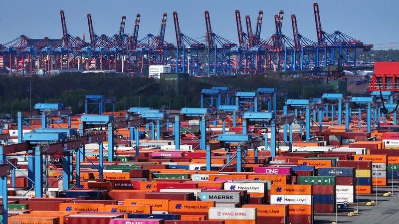 german-exports-fall-for-first-time-in-five-months