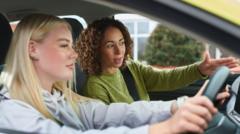 learner-drivers-still-forced-to-wait-months-to-book-tests