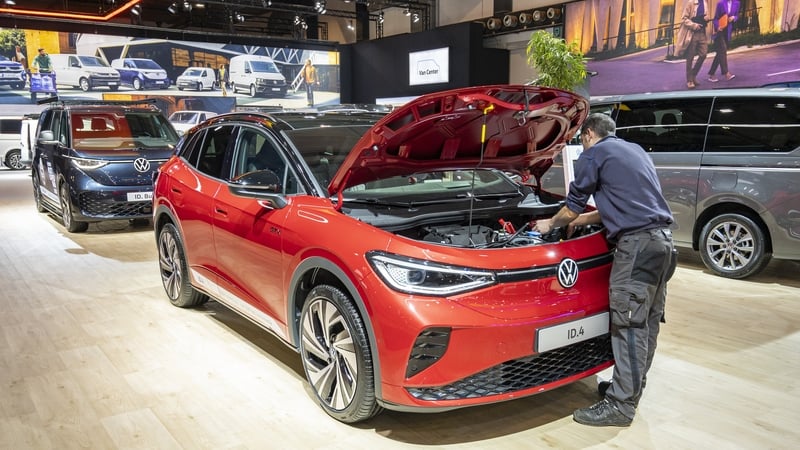 volkswagen-earmarks-e16-billion-for-job-cuts,-closures