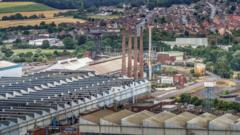 government-set-to-nationalise-troubled-steel-firm,-minister-says