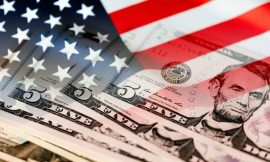 US retail sales higher than expected on oil prices