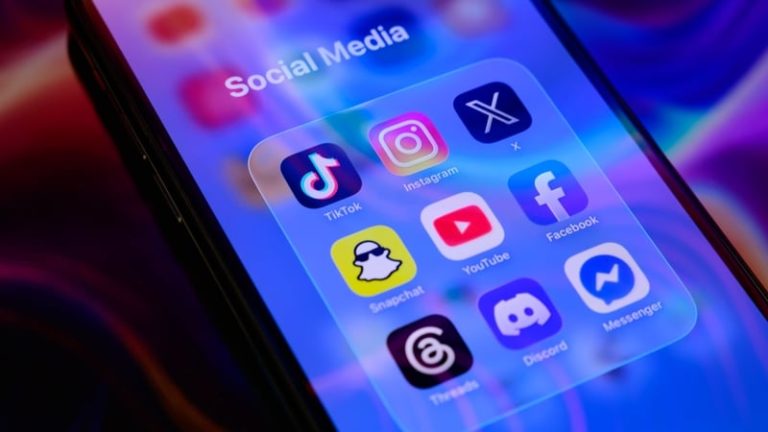 Read more about the article EU proposes ban on social media access for under 13s