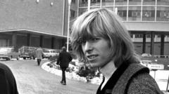 lost-bowie-tracks-from-1960s-released-for-first-time
