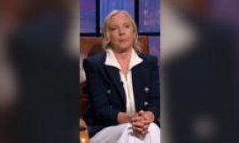 Deborah Meaden opens with a terrible negotiation tactic