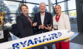 Ryanair and Vodafone Ireland sign new nine year deal