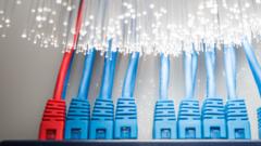 Read more about the article Data centres: Developers hope fibre optics will cut power use
