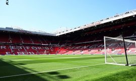 Manchester United posts record revenues but £47m loss