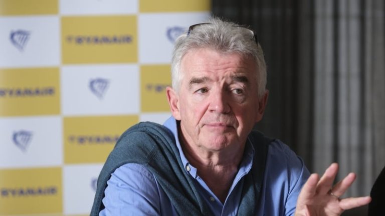 Read more about the article Ryanair pledges not to hit passengers with fuel surcharge