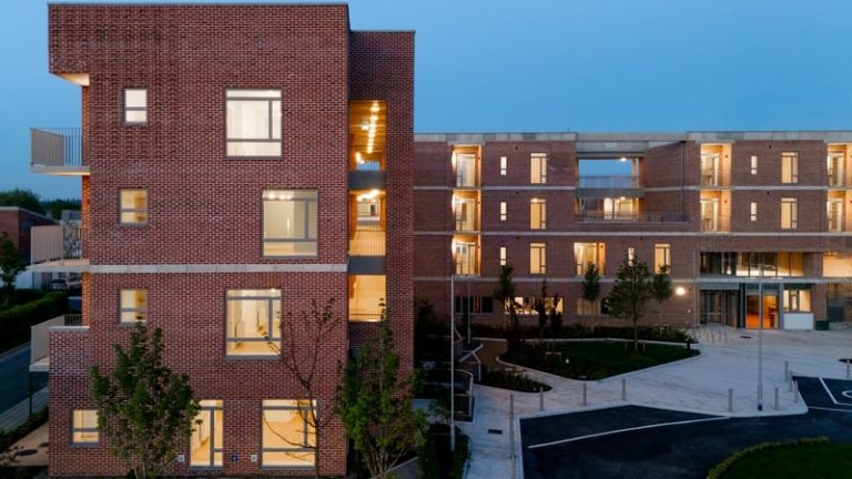Read more about the article 64% of people say housing 1 of top 3 issues Ireland faces