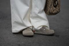 Read more about the article Lidl banned from selling copycat Birkenstock sandals, Dutch court rules