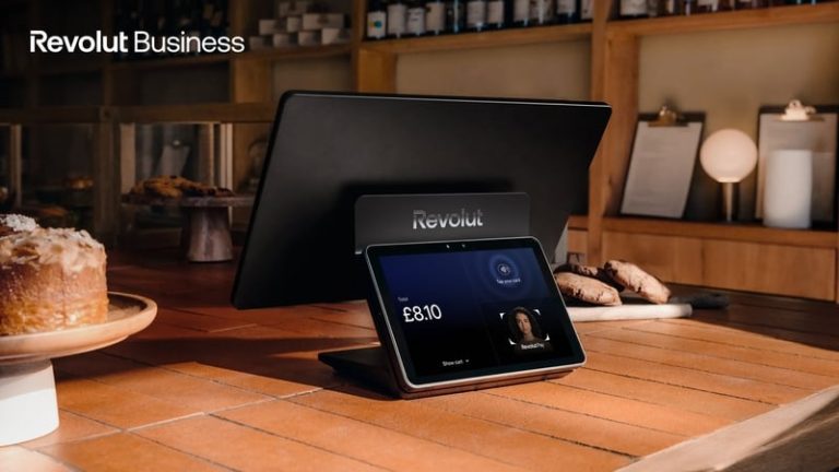 Read more about the article Revolut pilots ‘pay with smile’ facial recognition system