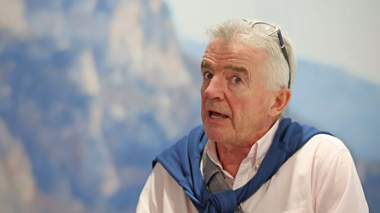 Read more about the article Airlines can’t keep fares low due to oil prices – O’Leary