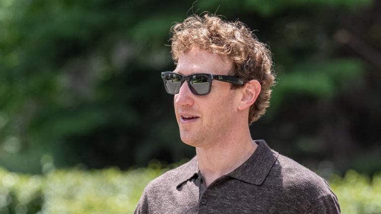 Read more about the article Zuckerberg donates €150,000 to three Waterford GAA clubs