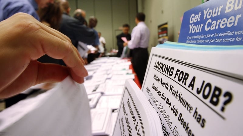 us-posts-weak-job-growth-data-in-september