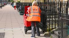 royal-mail-plans-to-cut-2,500-head-office-and-support-function-jobs