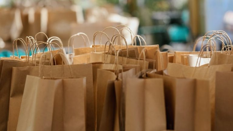 Read more about the article CCPC reminds retailers to display paper bag prices